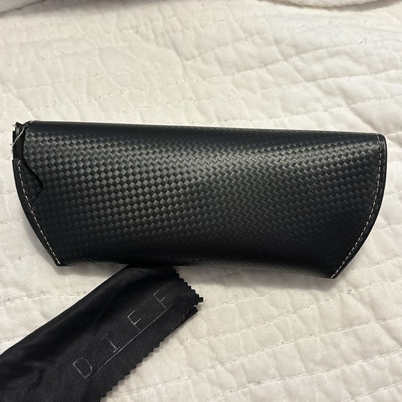 Diff Blue Reflective Aviators - Picture 3 of 3